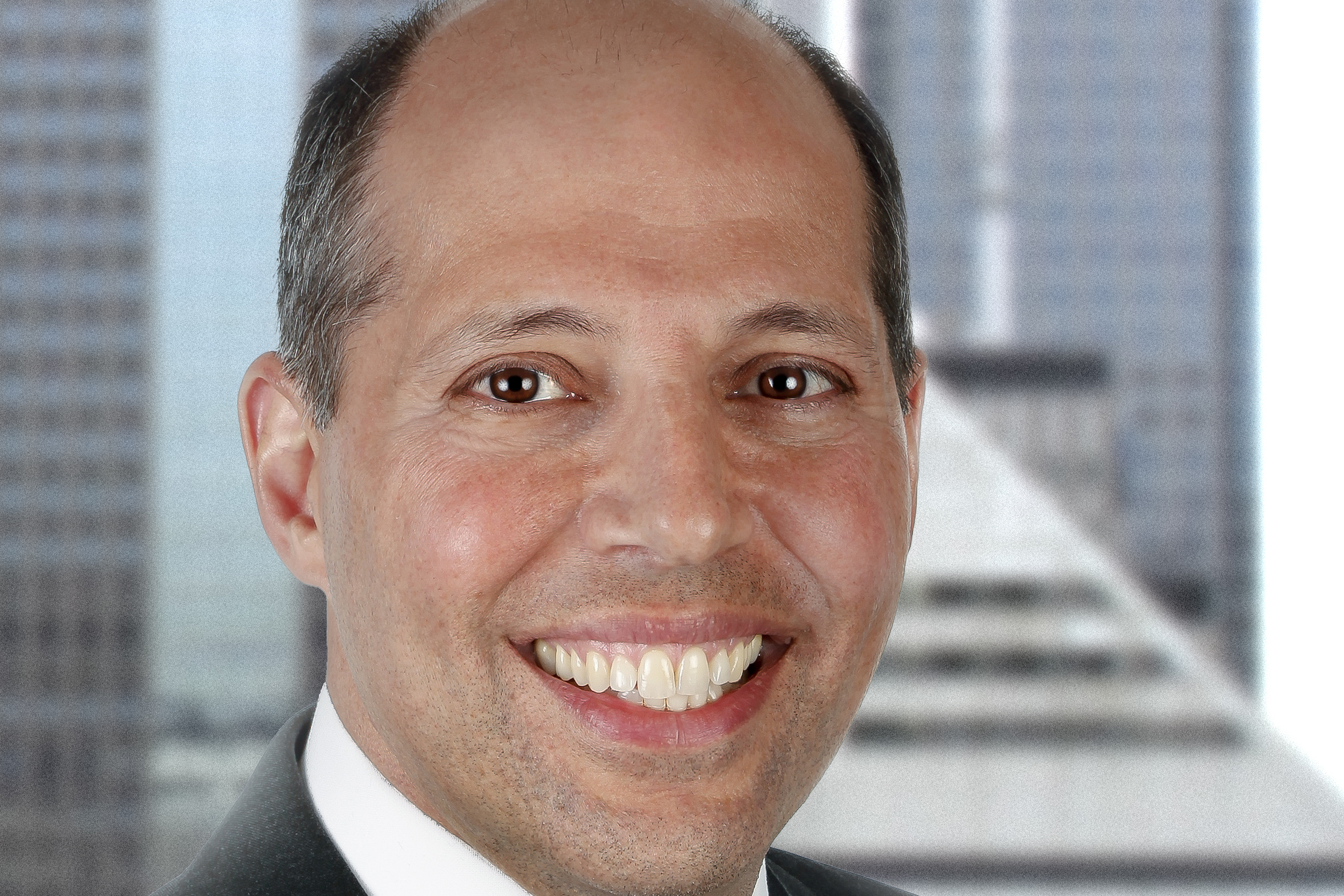 Dr Kaveh Safavi