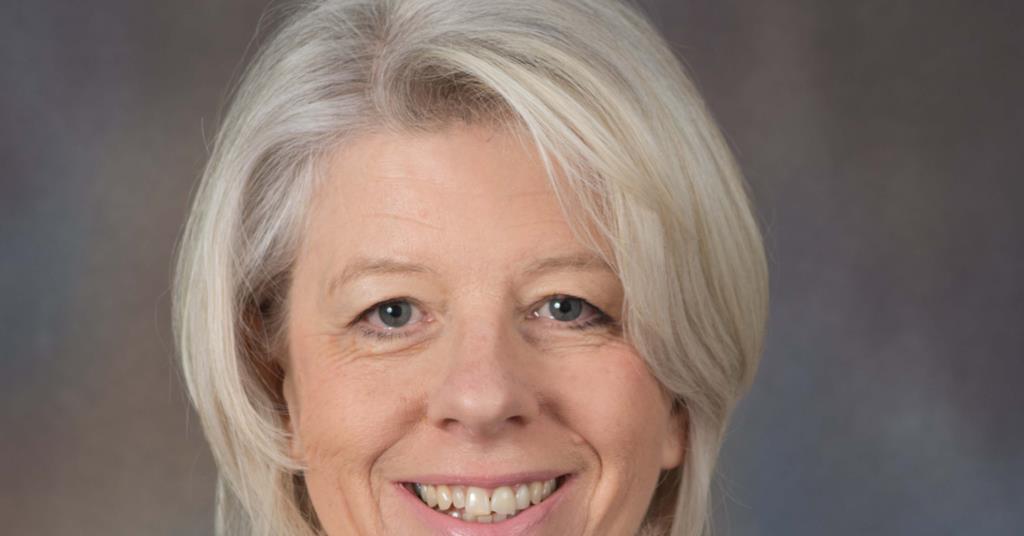 Troubleshooter joins trust as interim CEO