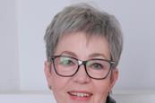 Hilary Thomas headshot 1