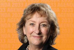 Prof Lesley Dwyer