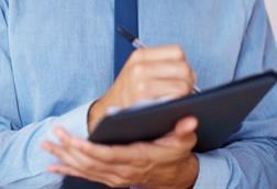 clipboard_meeting_notes_writing