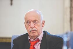 Roger KLine