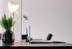 Office_desk_work