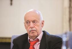 Roger KLine