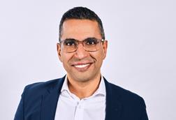 Ahmed Moussa, Sanofi