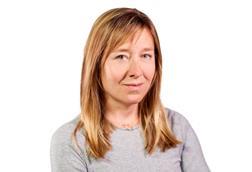 Headshots_Annabelle Collins_HighRes