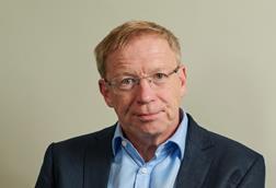 Paul Farmer 3x2