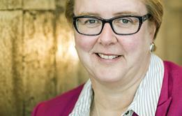 Dame_Julie_Moore__I0A3456