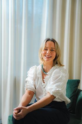 Dr Alana Hare