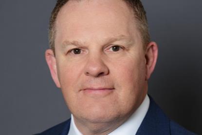 Steve McManus 02formalweb