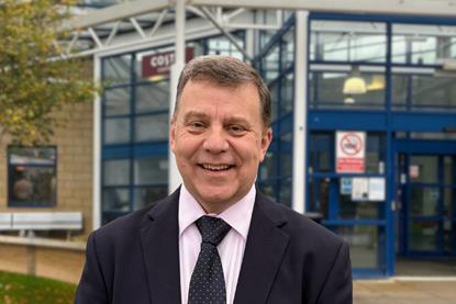 Andy Carter outside 2 (1)