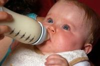 baby feeding bottle