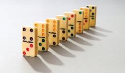 Dominoes