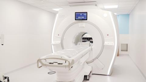 MRi 4 (1)