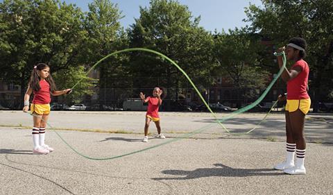 Girls skipping with two ropes